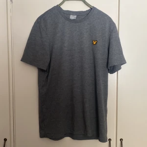 Lyle & Scott T-shirt - I bra skick