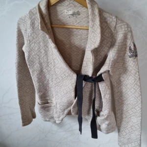 Odd molly kofta - Snygg kofta från odd molly i storlek xs.