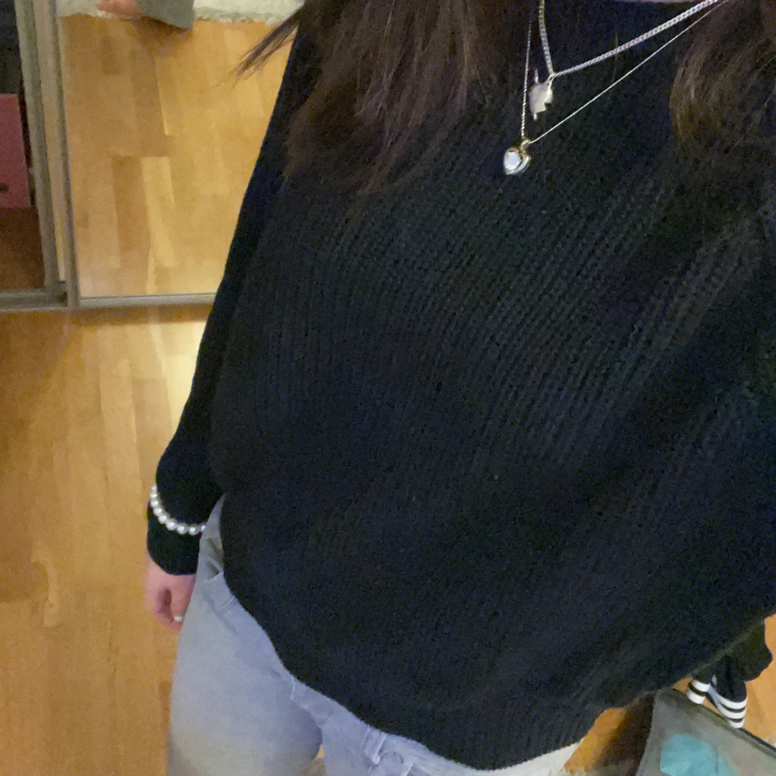 Svart stickad tröja  - 90