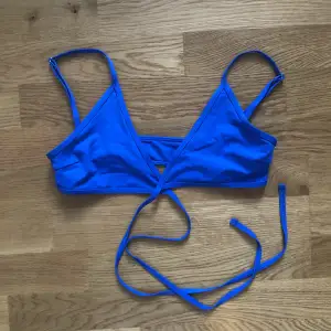 Söt konblå bikiniöverdel i storlek S🫶i gott skick 