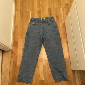 Baggy butter goods jeans - Riktigt nice baggy butter goods byxor köpa på junkyard original pris  1200