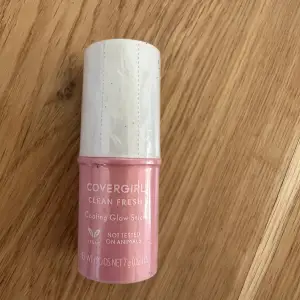 Ny plomberad cooling glow stick from cover girl färgen heter 200 opal dreams 