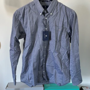 Skjorta gant (Helt ny) - Säljer en oanvänd gant skjorta som fortfarande har lappen kvar. Storlek 158 - 164cm