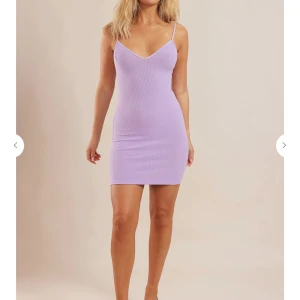 Chiquelle klänning  - En söt sommar klänning från chiquelle som är helt oanvänd!😍priset kan sänkas vid snabb affär 