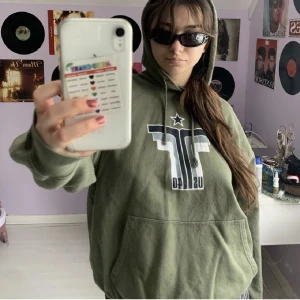 Hoodie - Såå fin men har för många hoddies