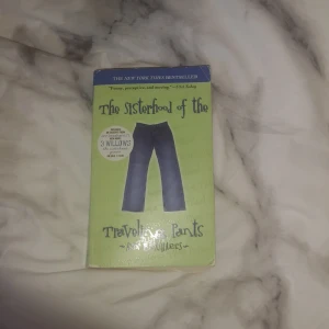 The sisterhood of the traveling pants  - The sisterhood of the traveling pants pocket bok. Nypris: 150kr