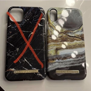 Mobilskal ideal of sweden - Den till höger finns kvar är till Iphone XR. Kom med pris förslag! Skickar med frimärken 