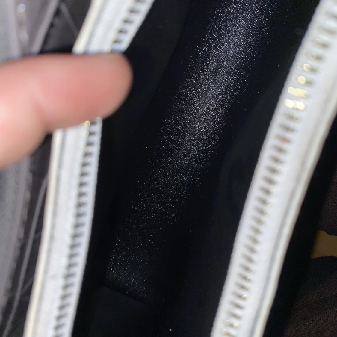 Handväskor (båda två) - 91