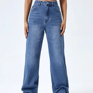 Jeans - Säljer denna fina Jensen på grund av att jag inte använder den,köpte den för några par månader och använt de ett par gånger bara