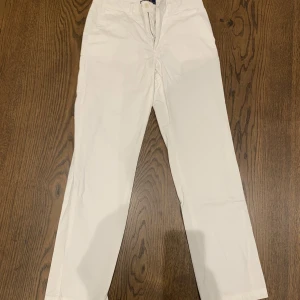Byxor från Ralph Lauren - Superfina oanvända chinos från Ralph Lauren. Köpare står för frakt.