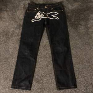 Billionaire boys club running dog jeans Helt nya Säljer för att dom är för små 1:1 replicas Storlek 32 