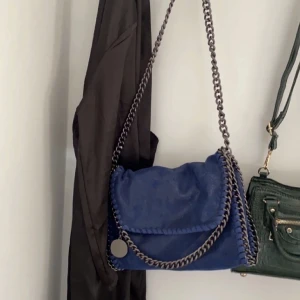 Väska  - Jätte fin liknande stellamccartney väska Som ny 