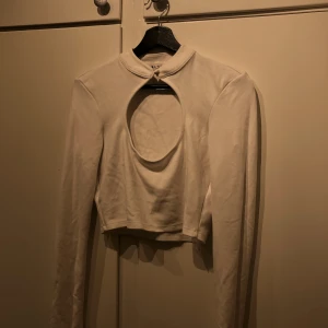 Topp med urringning - Festtopp från nakd, endast använd en gång