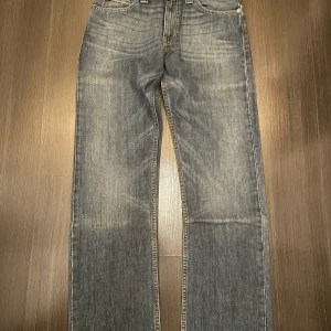 Levis 506 HELT NYA - Helt nya Levis 506 jeans i storlek W30 L34