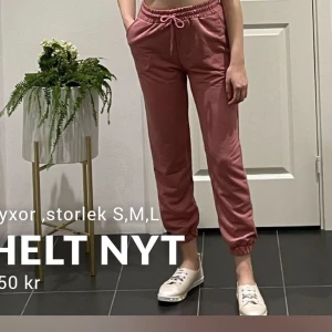 byxor - Super snygga och sitter så fint på! storlek :S,M,L 