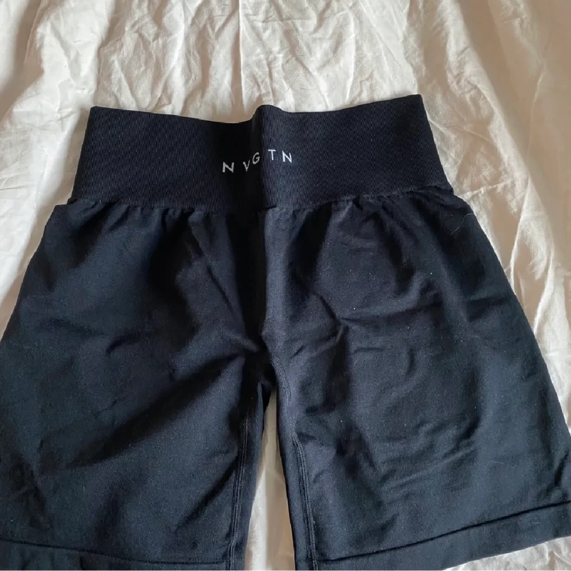 Nvgtn solid seamless shorts