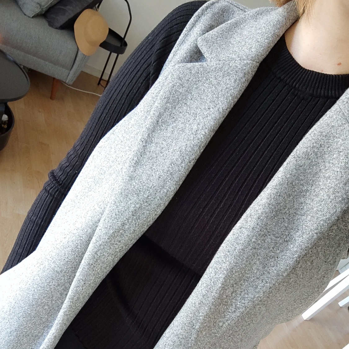 Grey sleeveless vest  - 90