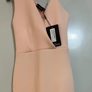 Balklänning  - Balklänning från pretty little thing i st 36 med lappen fortfarande på! 