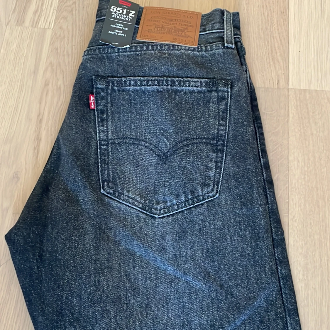 Levis 551z gråa - 91
