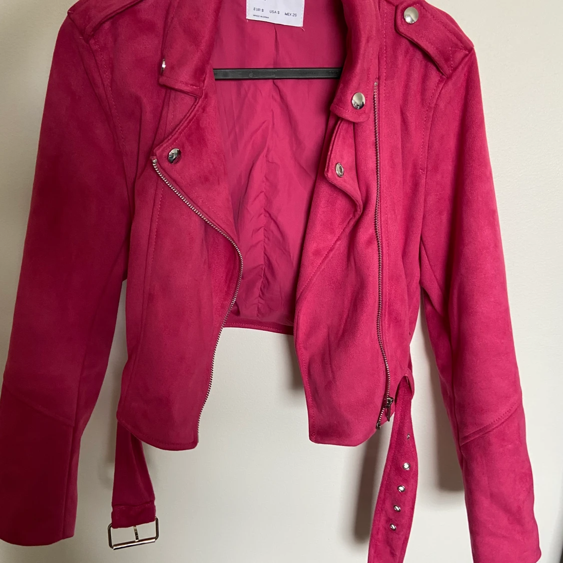 Rosa jacka från Bershka