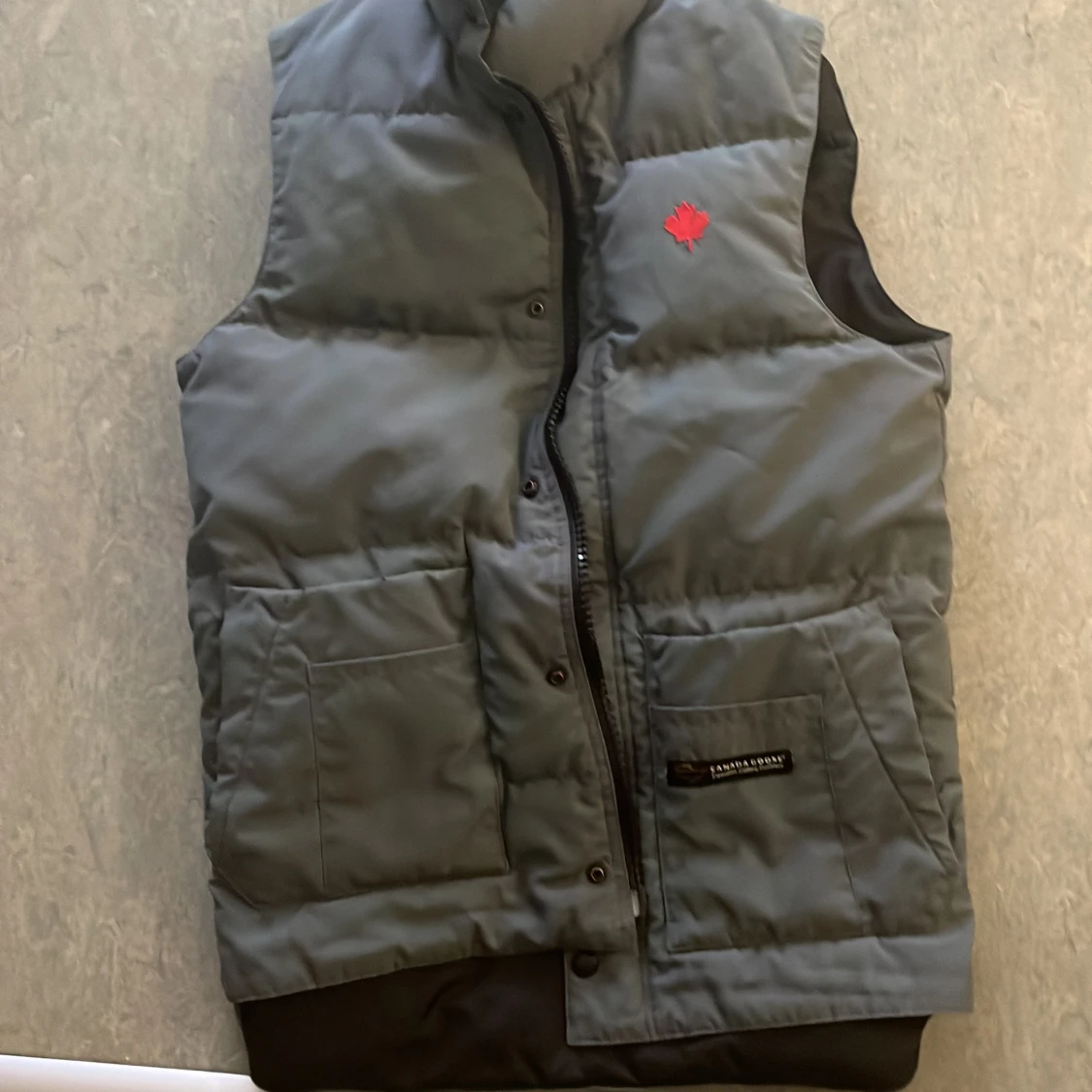 Canada goose Väst  den är 2xxs