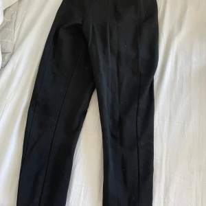 Cubus svarta leggings  - Säljer domma pga av dom är för små för mig nu