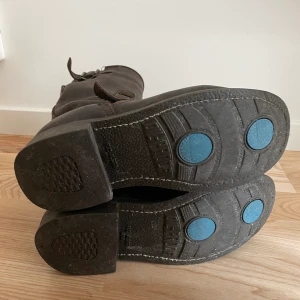 primeboots strl 37 - väl använda, går att putsa upp!  mörkbruna