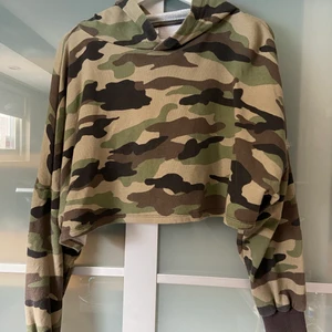 Hoddie - Kamouflage hoddie mag tröja 