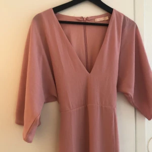 Nelly maxiklänning  - Storlek 34. 