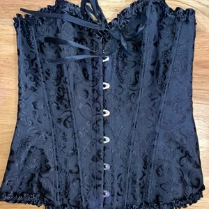 Korsett - En cool svart korsett. 