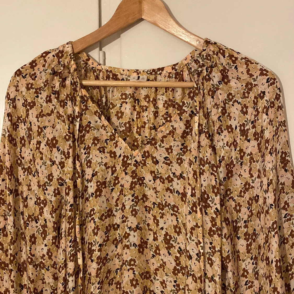 Beautiful Arket Dress  - 90