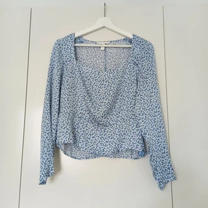 HM blouse M - Satin HM blouse in perfect condition (never worn) 