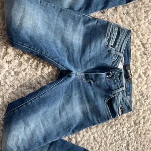 jeans! - snygga jeans som tyvärr inte passade! super snygga