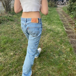 Levis jeans - superfina lågmidjade vintage 501or!