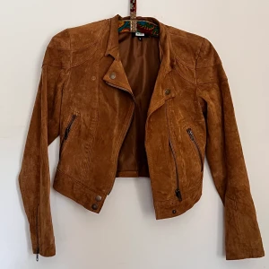 Bikbok Jacka - Jacka ifrån bikbok i storlek S  66/99kr frakt 