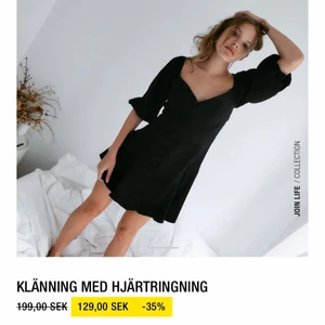 SÖKER - Hej! Söker denna klänning från Zara. Om någon har den i Xs/S så skriv!! Betalar bra ❤️