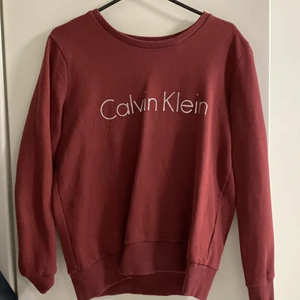 Calvin klein tröja - Tröja fråb Calvin Klein i storlek S, använd en gång