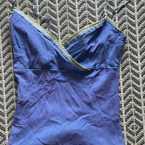 Jättesöt sommartopp! Men  - Skitfin topp perfekt till sommaren! Stl.S Slutar precis vid naveln för mig, är 174cm.  