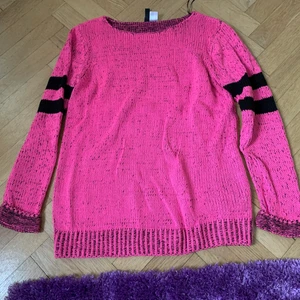 Stickad tröja - Stickad tröja från HM. Fint skick. 