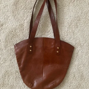 Leather vintage bag - True leather brown vintage bag 