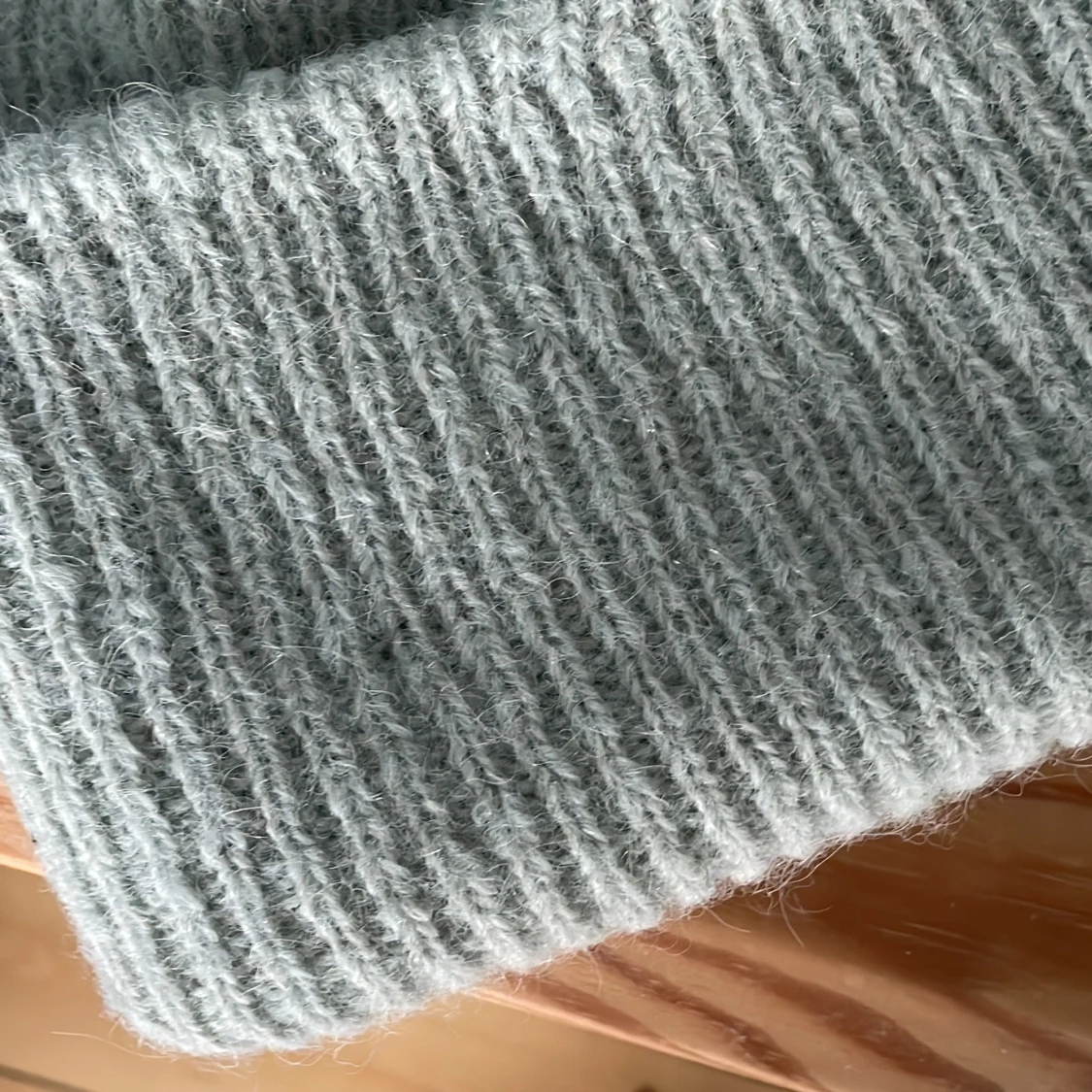 Gröngrå mössa oanvänd  - 91