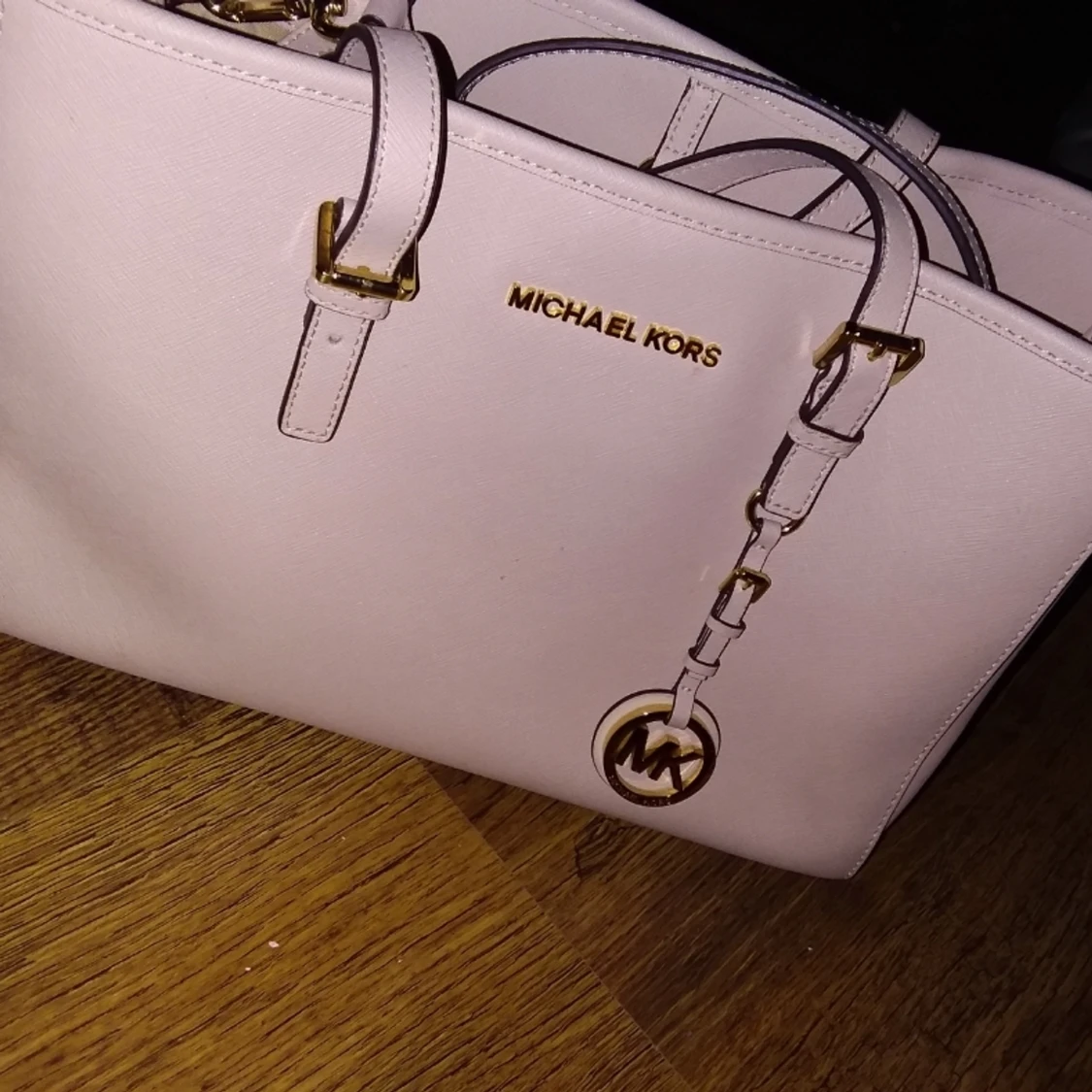 Michael kors väska med certifikat och kvitto - 90