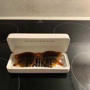 Chimi 03 Havana - Säljer mina chimis som är i fint skick. Inga synliga märken på glasögonen. 