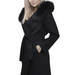 Kappa - Jätte varm pälskappa från märket Hollies med äkta päls runt luvan. Använd en gång. Storleken är i xxs men passar uppåt en S-M. Kan sälja för billigare