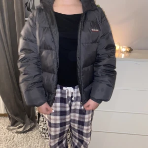 8848 altitude - Snygg vinterjacka, fint skick! Strl M. Passar även S.