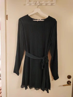 Julklänning - Oanvänt skick 