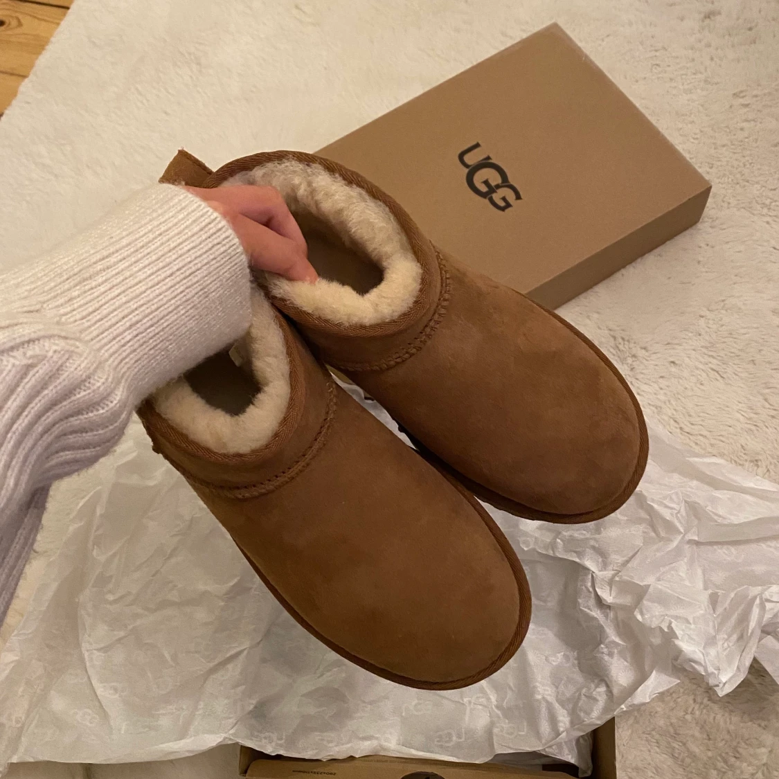 HELT NYA Ugg ultra mini strl 37 chestnut - 91