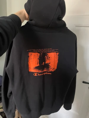 Champions hoodie  - Najs och varm