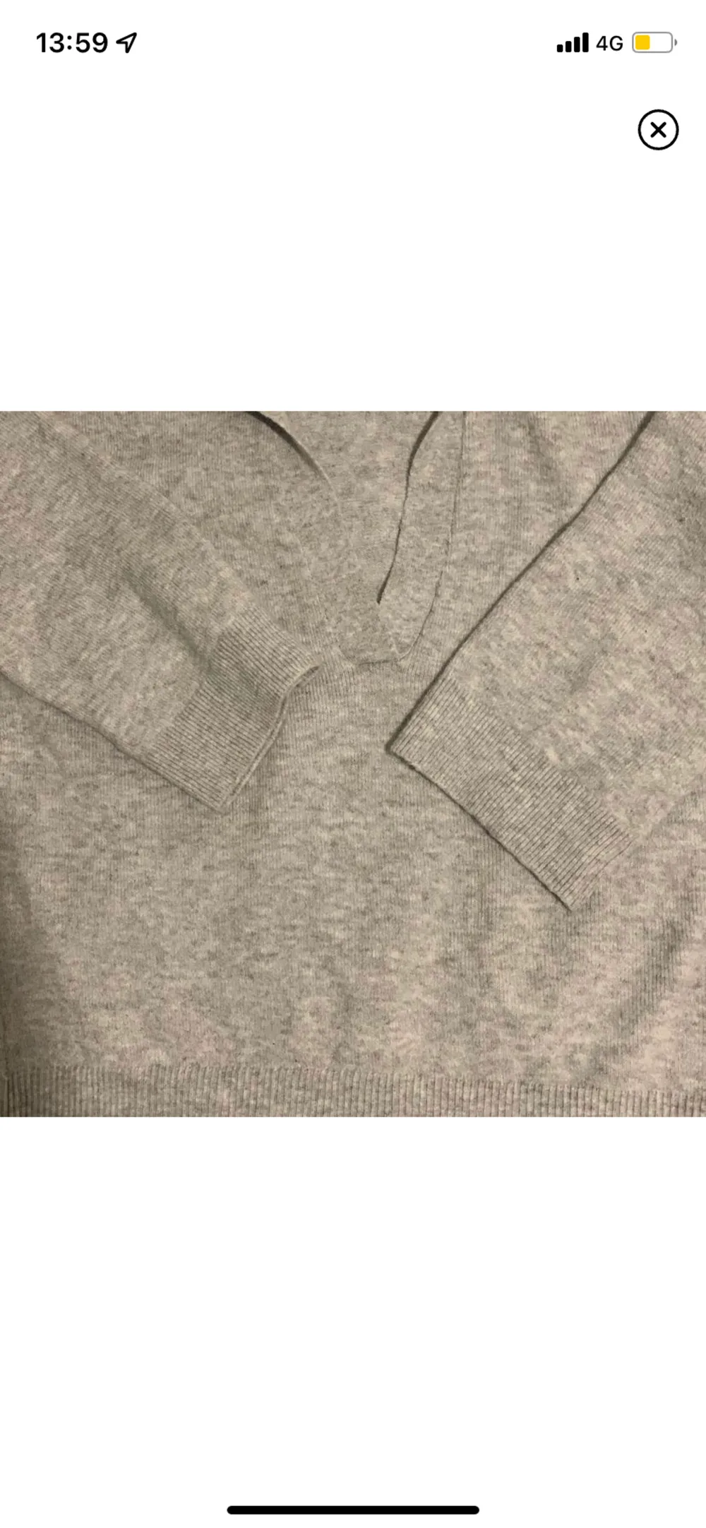 Repostar pga oseriösa köpare😊  Säljer denna sjukt fina fin stickade tröjan från Hm💕👏Andvänd en gång så typ nyskick och är ganska säker på att den är slut i hms lager💕Storleken är xs men passar nog s och m då den är stor i storleken💗💗 Orginalpris:200kr. Stickat.