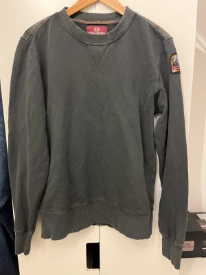 Parajumper - Parajumper tröja, cond 8/10, nypris 2000, pris kan diskuteras vid snabb affär